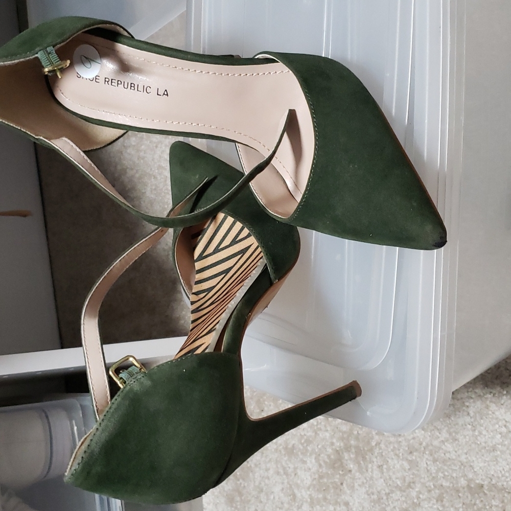 Green suede stilleto